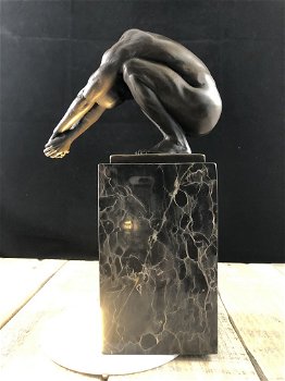 brons beeld , zwemmer - 0