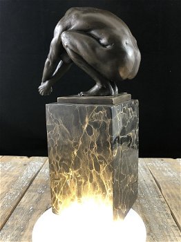 brons beeld , zwemmer - 2