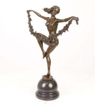 brons beeld , dansende pikante dame - 1