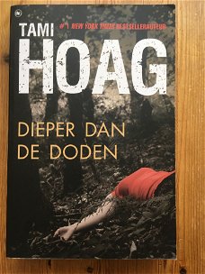 Tami Hoag met Dieper dan de doden