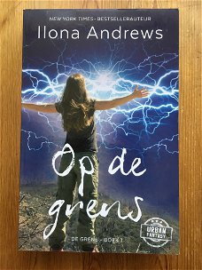 Ilona Andrews met Op de grens