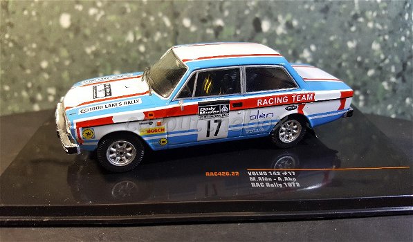 Volvo 142 #17 1972 wit 1/43 Ixo V880 - 0