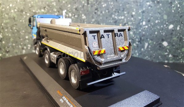 Tatra Phoenix euro 6 8X8 2016 blauw 1/43 Ixo V881 - 2