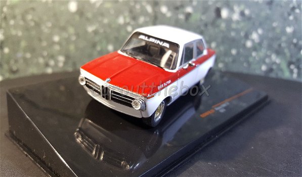 BMW Alpine 2002 Tii 1972 wit/rood 1/43 Ixo V884 - 1