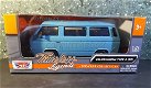 VW T3 type 2 blauw 1/24 Motormax Mo084 - 3 - Thumbnail