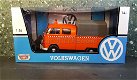 VW T1 type 2 met snow plow oranje 1/24 Motormax Mo080 - 3 - Thumbnail