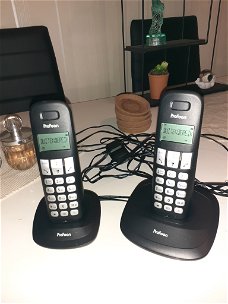 2 goed werkende huistelefoons