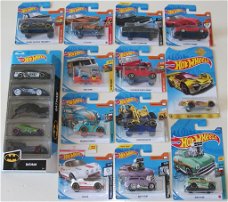 Diverse *** HOT WHEELS *** 14 Stuks *NIEUW*