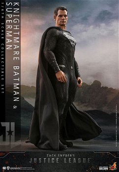 Hot Toys Zack Snyder’s Justice League Knightmare Batman and Superman Set TMS038 - 6
