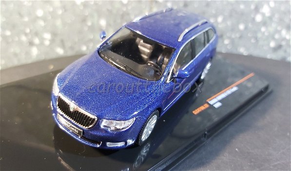 Skoda Superb II combi 2008 blauw 1/43 Ixo V888 - 1