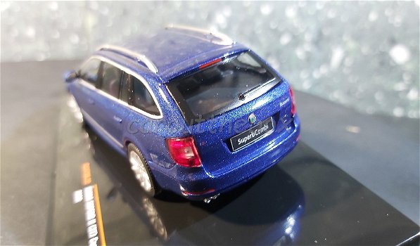 Skoda Superb II combi 2008 blauw 1/43 Ixo V888 - 2