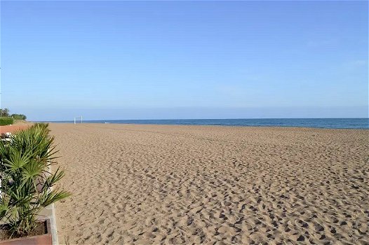 Uw eigen Appartement in DENIA direct aan zee en zandstrand met garageplek en - 2