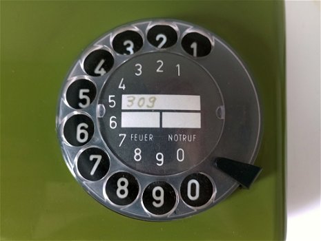 Vintage groene telefoon met draaischijf - 2