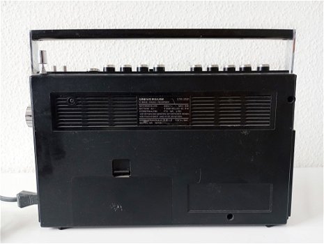 Transistor radio / draagbare radio Universum - 4
