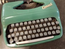 Vintage groene typemachine merk Consul