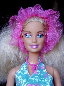 Barbie in birthday jurk Mattel uit 2009 [POP40] - 2
