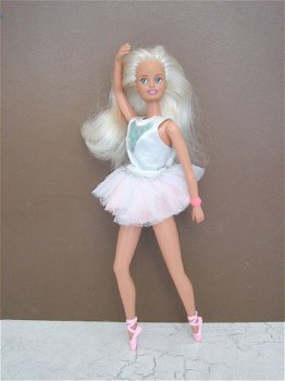 Sindy Pirouette pop ballet blond haar Hasbro [POP153] - 1
