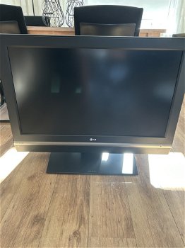 TV 43 inch - 1