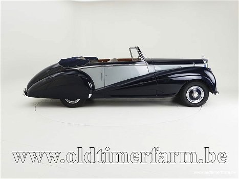 Bentley MK VI Cabriolet by Park Ward '51 CH28LJ - 2