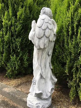 tuinbeeld van een engel , biddende engel - 5