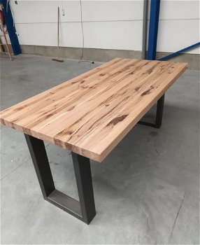 Eiken tafel nieuw met poten - 0