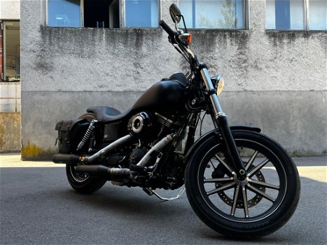 HARLEY-DAVIDSON Dyna Streetbob - 3