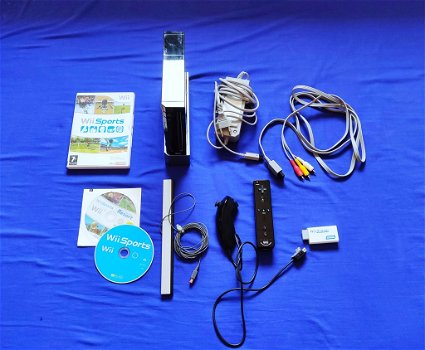 Wii Zwart compleet incl. wii sports, Hdmi kabel & adapter - 0