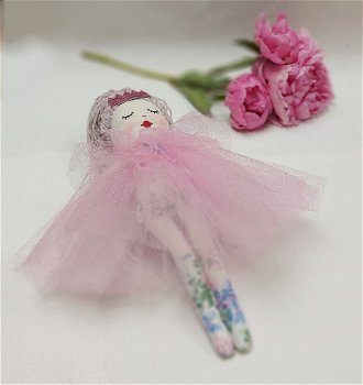 Prinses Rosa, een prachtige handgemaakte pop. - 0