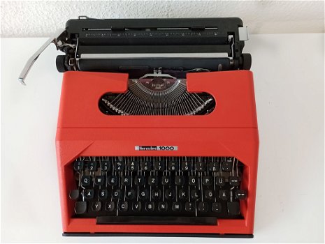 oranje / rode typemachine Hercules 1000 - 1