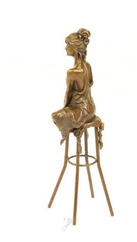 pikante vrouw , brons beeld - 2