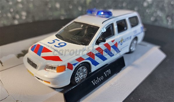 Volvo V70 POLITIE 1/43 Cararama - 1