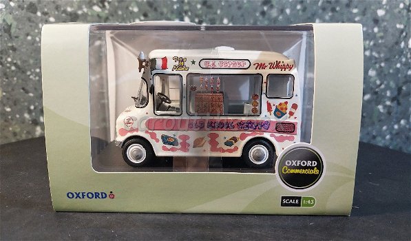 Bedford CF ice cream Van COPNER 1:43 Oxford - 3