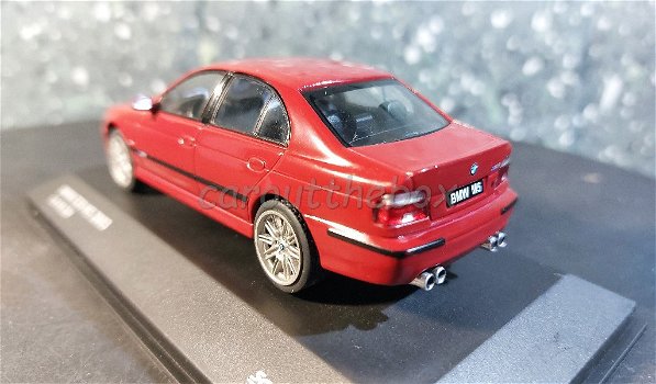 BMW E39 M5 2003 rood 1/43 Solido Sol069 - 2