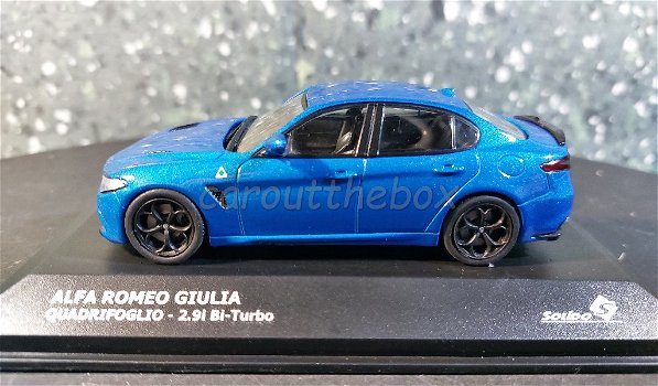 Alfa Romeo Giulia blauw 1/43 Solido Sol071 - 0