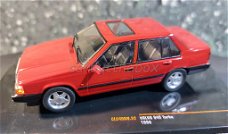 Volvo 940 Turbo 1990 rood 1/43 Ixo V903