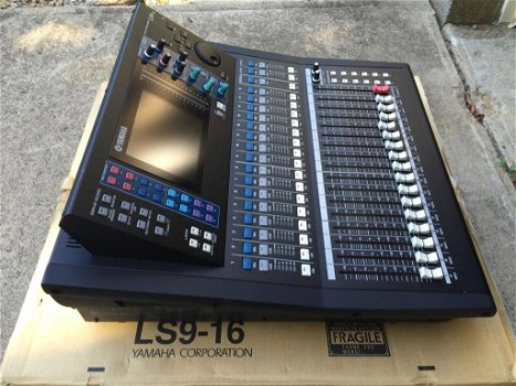 Yamaha LS9 16-channel mixer 24-channel expansion 8 analog input card - 1