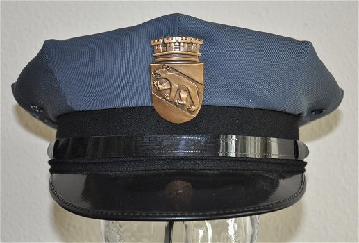 Politiepet politie Bern Zwitserland - 0