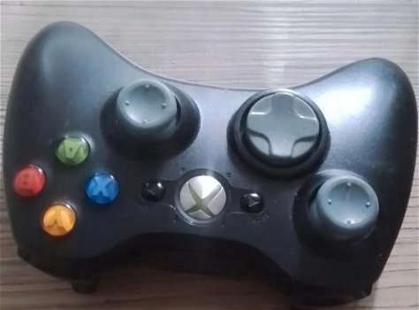 Xbox360 controller. Schoongemaakt. Nieuwe thumbsticks erin - 1