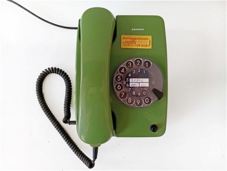 Vintage groene telefoon met draaischijf - 1