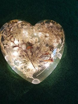 Prachtig groot epoxy hars hart met bloemen , hart met lichtje - 2