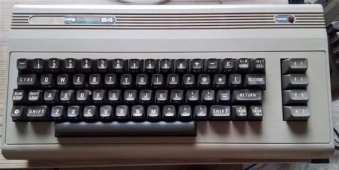Commodore 64 breadbin. Defect - 0