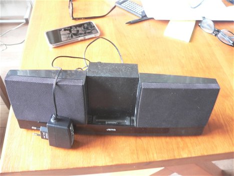 sound dock - 0