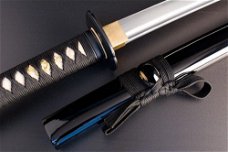 Scherpe samurai zwaarden (sabel, mes, zwaard