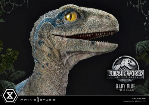P1S Jurassic World Fallen Kingdom Statue Baby Blue - 2
