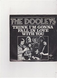 Single The Dooleys - Think I'm gonna fall in love with you