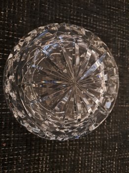 Suikerkom van dik kristal - 2