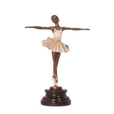 Een bronzen beeld , balletdanseres ,brons , KADO