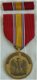 Medaille, United States Armed Forces, National Defense Service Medal, met lint & baton, jaren'60.(1) - 0 - Thumbnail