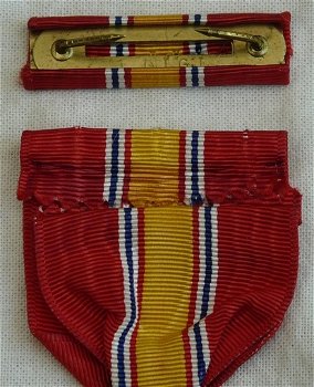 Medaille, United States Armed Forces, National Defense Service Medal, met lint & baton, jaren'60.(1) - 7