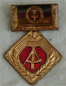 Medaille, Oost-Duits, DDR, Aktivist der sozialistischen Arbeit, jaren'70.(Nr.2)